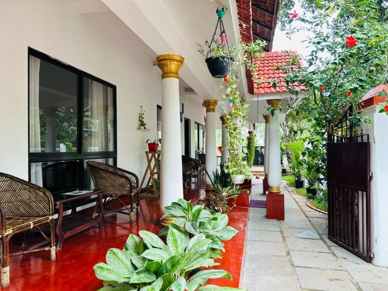 Marari Beach Cleetus Homestay Mararikulam Exterior photo